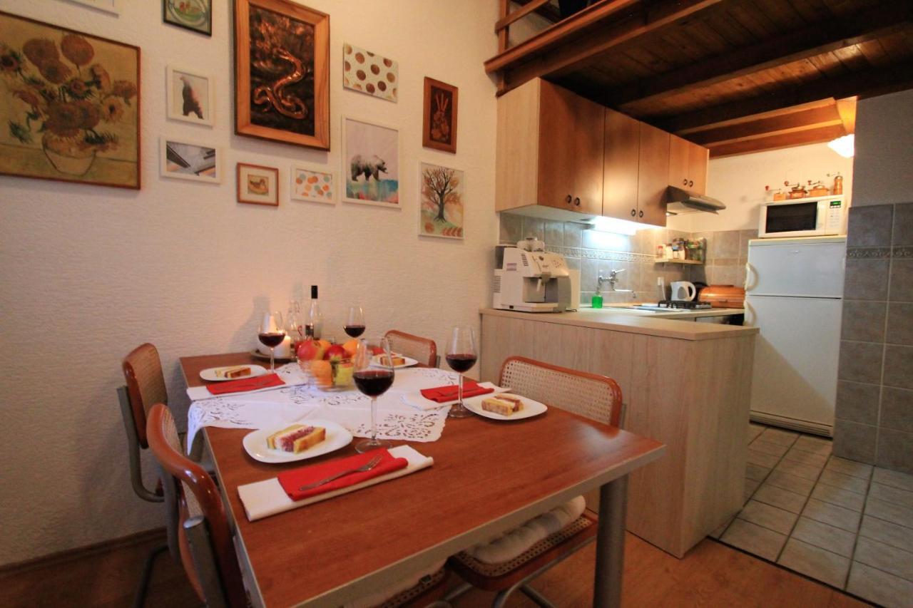 Hébergement de vacances House In Center Of With Big Garden Gospić